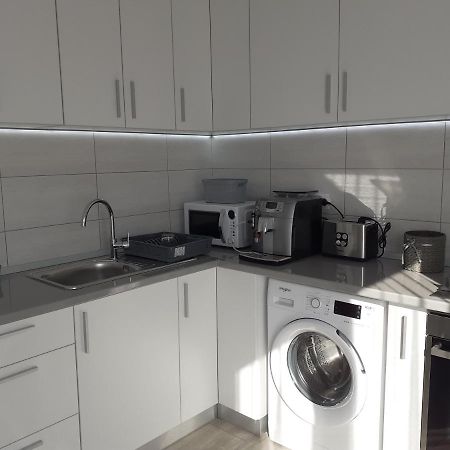 Sara Apartman Livezeni  Exterior foto